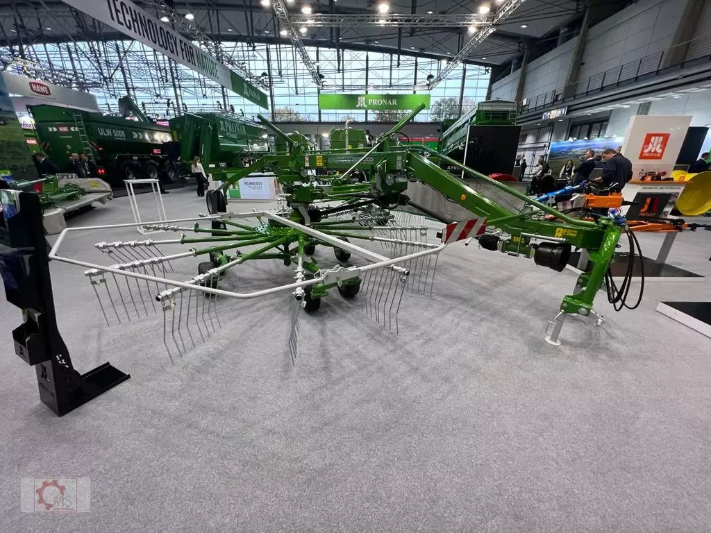 E-FARM: Pronar zkp 900d 9m seitenschwader doppelschwader - Grabljice - id NIARPML - Leto izgradnje: 2025 - Nemčija