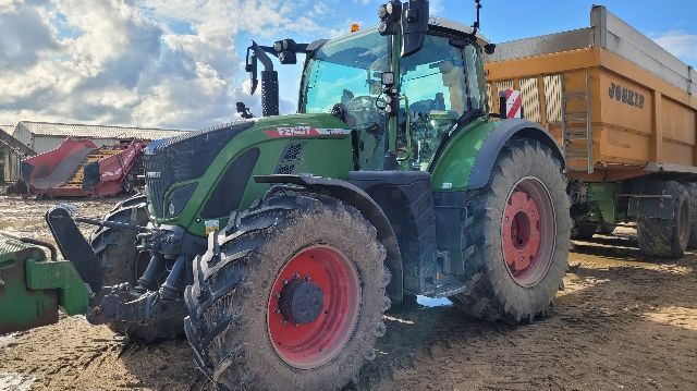 E-FARM: Fendt 724 Vario Power - Tractor - id H6TIMTR - €150,000 - Year of construction: 2022 - Engine hours: 2,500,Engine power (HP): 240,France