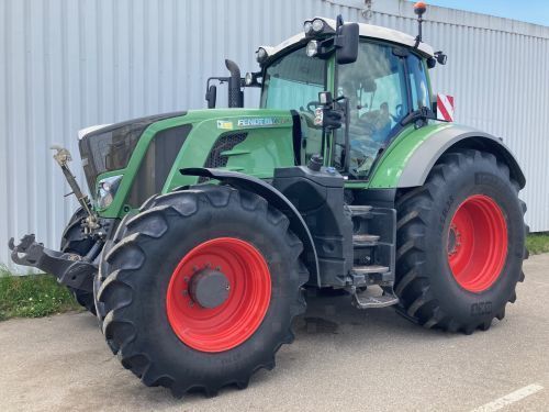 E-FARM: Fendt 826 Vario ProfiPlus - Trattore - id JWE5IXV - 108.000 € - Anno di costruzione: 2015 - Ore: 5.700,Potenza del motore: 260,Francia