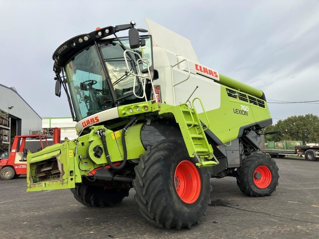 E-FARM: Claas Lexion 760 Montana - Cosechadora - id 8YGTPCV - Año: 2019 - Horas: 2980,Francia