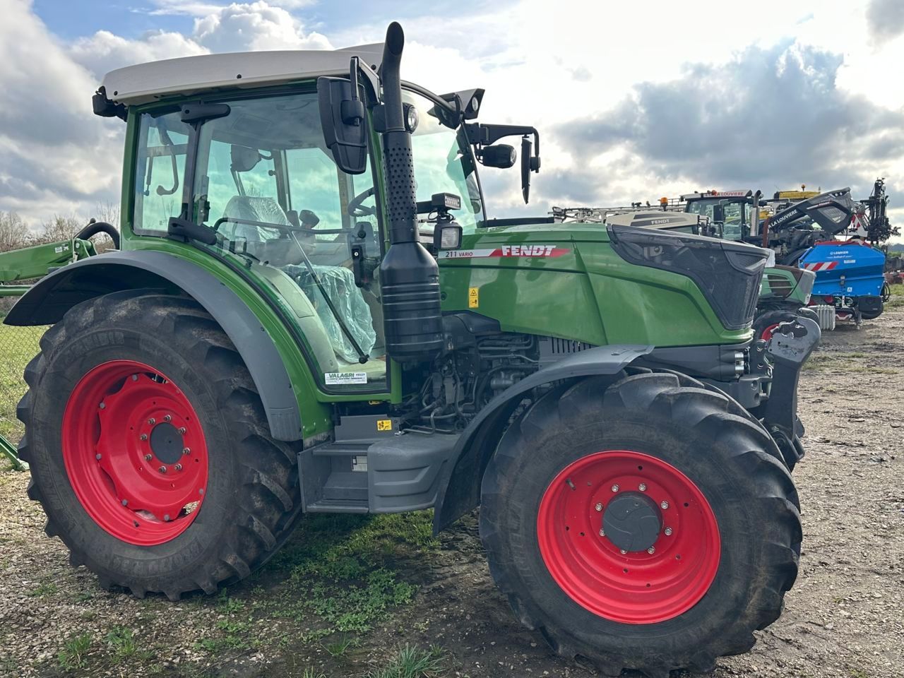 Fendt 211 Vario Trattore