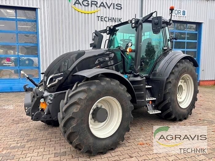 E-FARM: Valtra T235D - Tractor - id 24TVNTF - €156,900 - Year of construction: 2024 - Engine hours: 460,Engine power (HP): 235,Germany