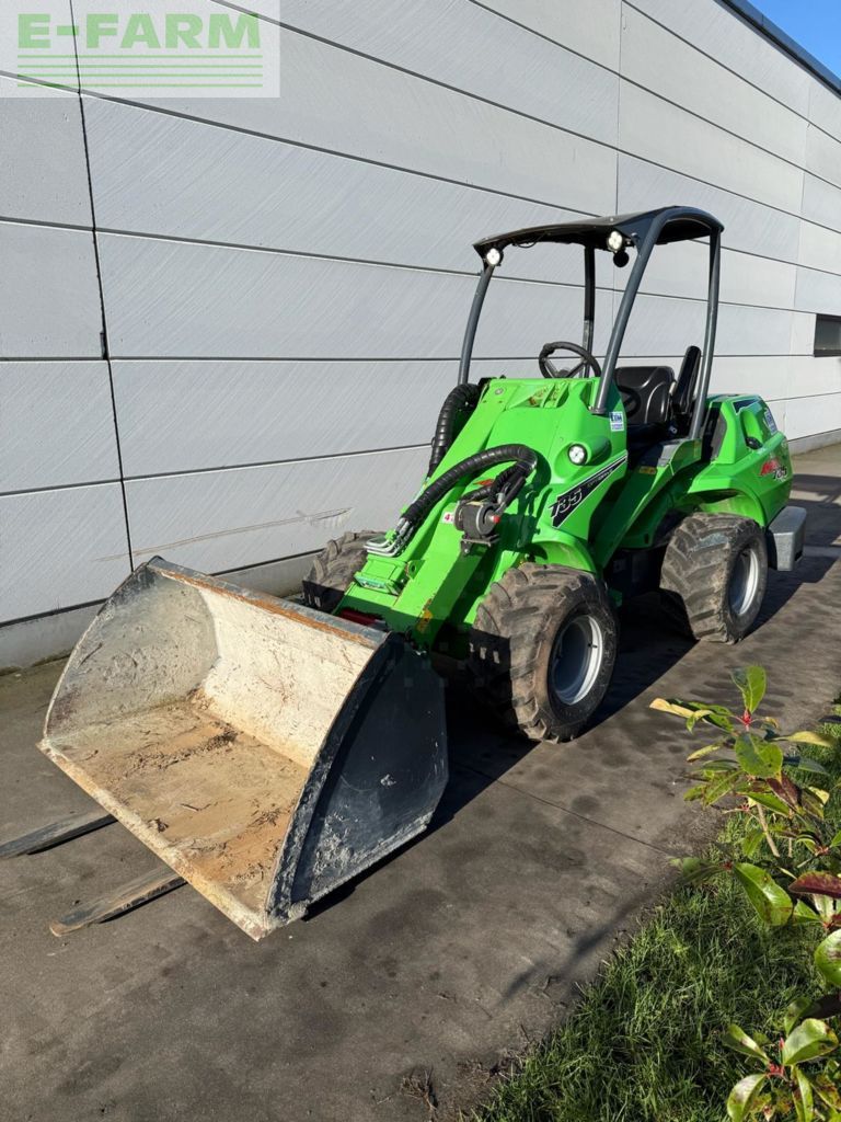 Avant m735 Mini rakodó 28 000 EUR