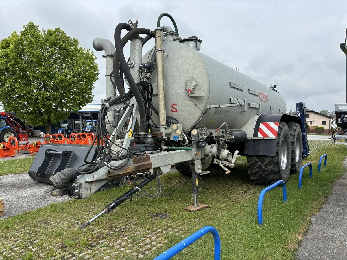 Fliegl vfw 16000 max line tanker €41,584