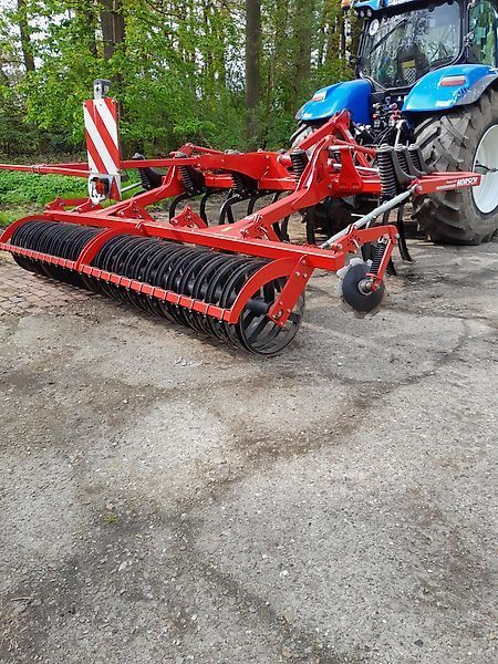 HORSCH Terrano 4 FX Cultivator €19,800