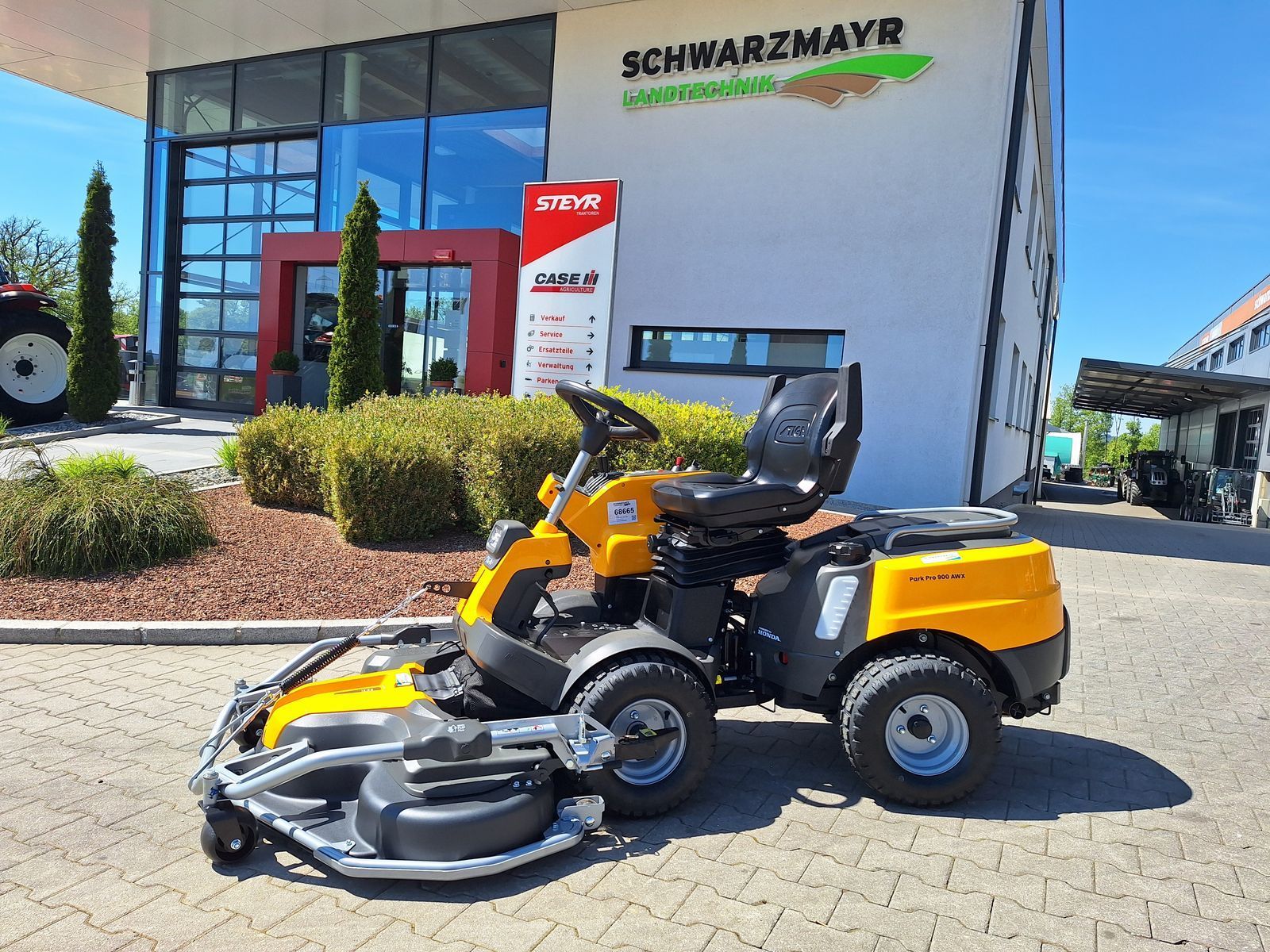 E-FARM: STIGA park pro 900 awx - Tractor - id EUX4CN2 - Año: 2025 - Austria
