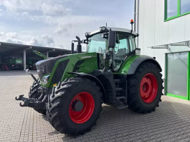 Fendt 826 Vario Profi Plus Traktor 165.000 €