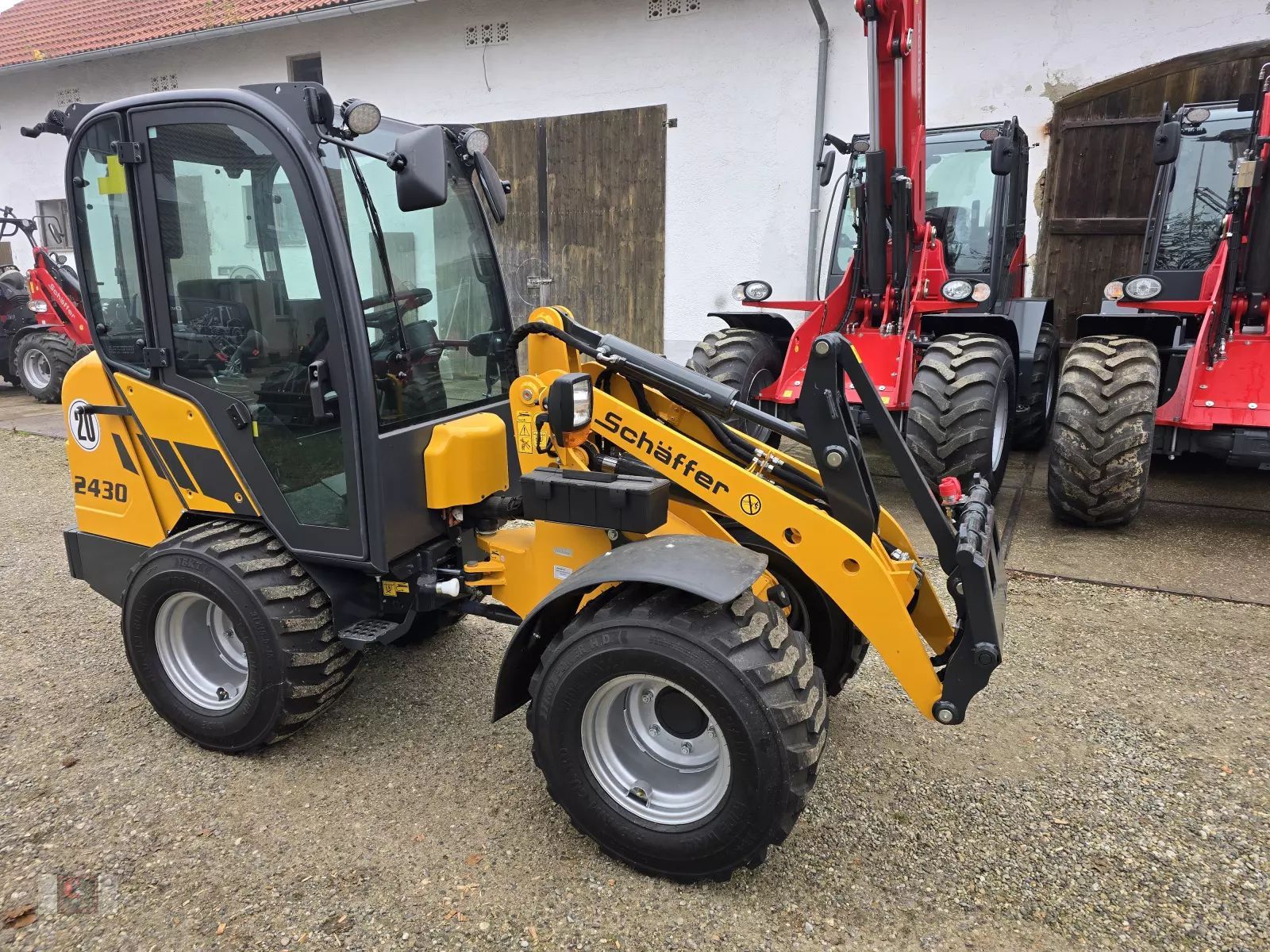 Schäffer 2430 Wheel loader €42,000