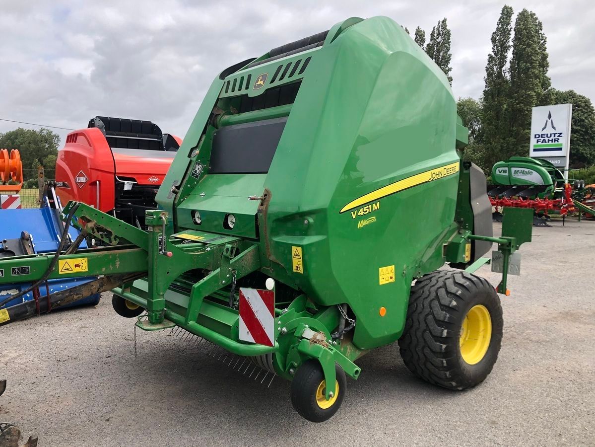 E-FARM: John Deere V451M - Baler - id XC5PYLU - €27,500 - Year of construction: 2019 - Total number of bales produced: 10,986,France