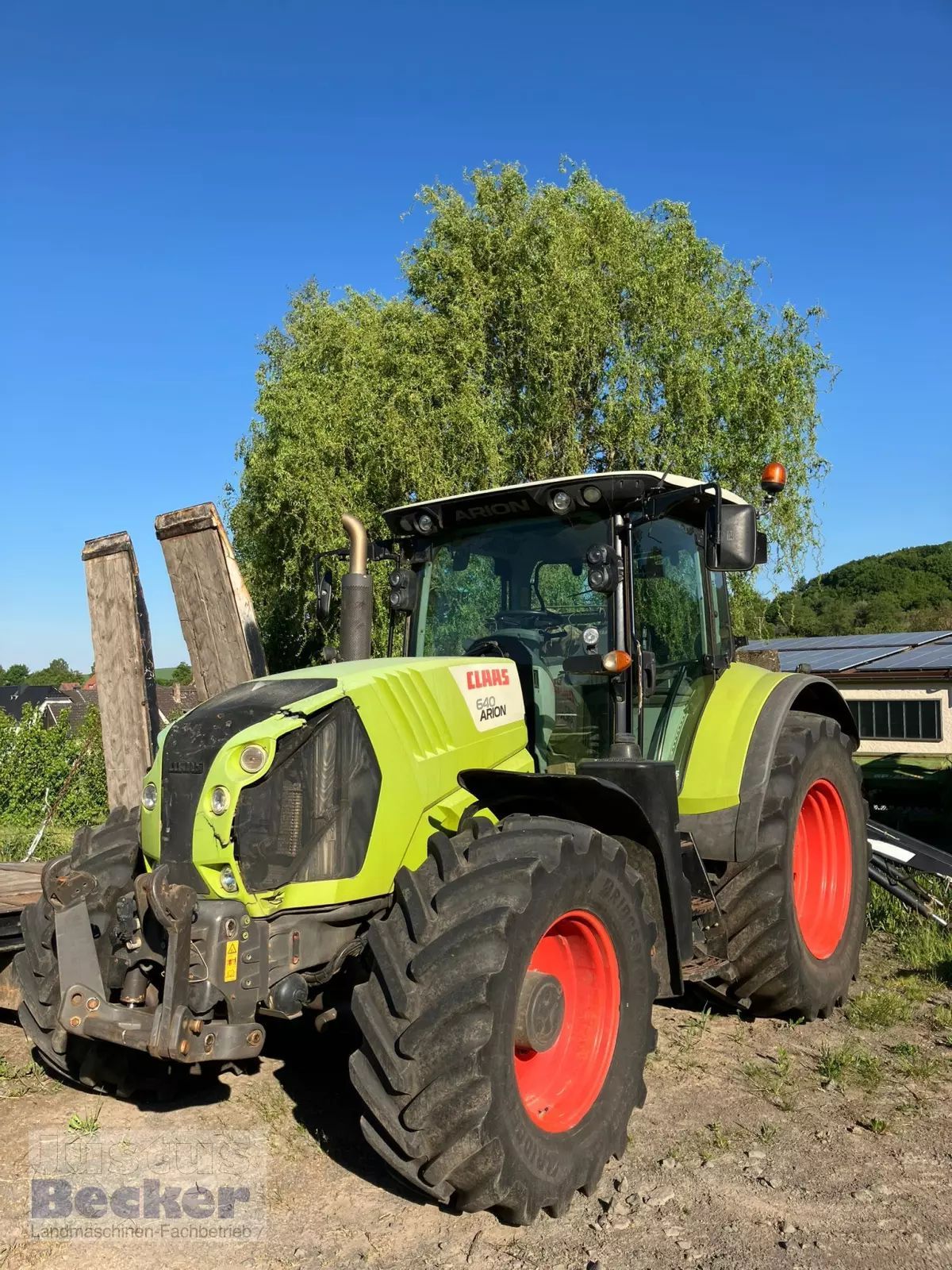 E-FARM: Claas Arion 640 CEBIS - Tractor - id SLIKY1A - €39,000 - Year of construction: 2013 - Engine hours: 9,500,Engine power (HP): 177,Germany