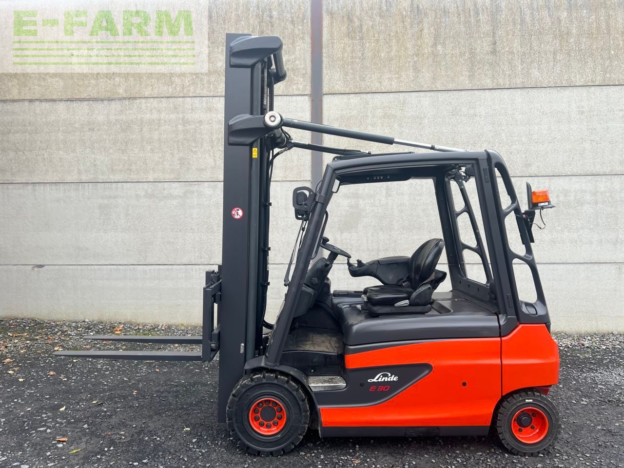 Linde e30l-01 Chariot élévateur 17 750 €