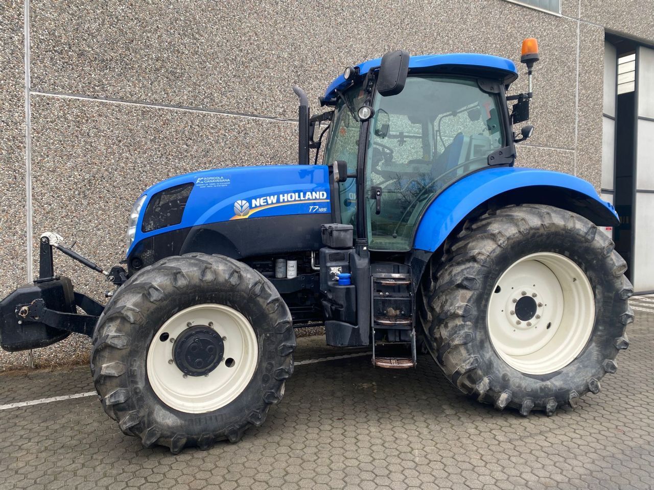New Holland T7.185 Tractor