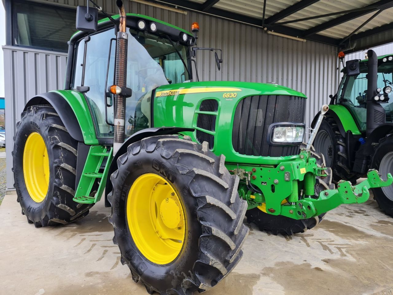 John Deere 6830 Premium Traktor 53 500 €