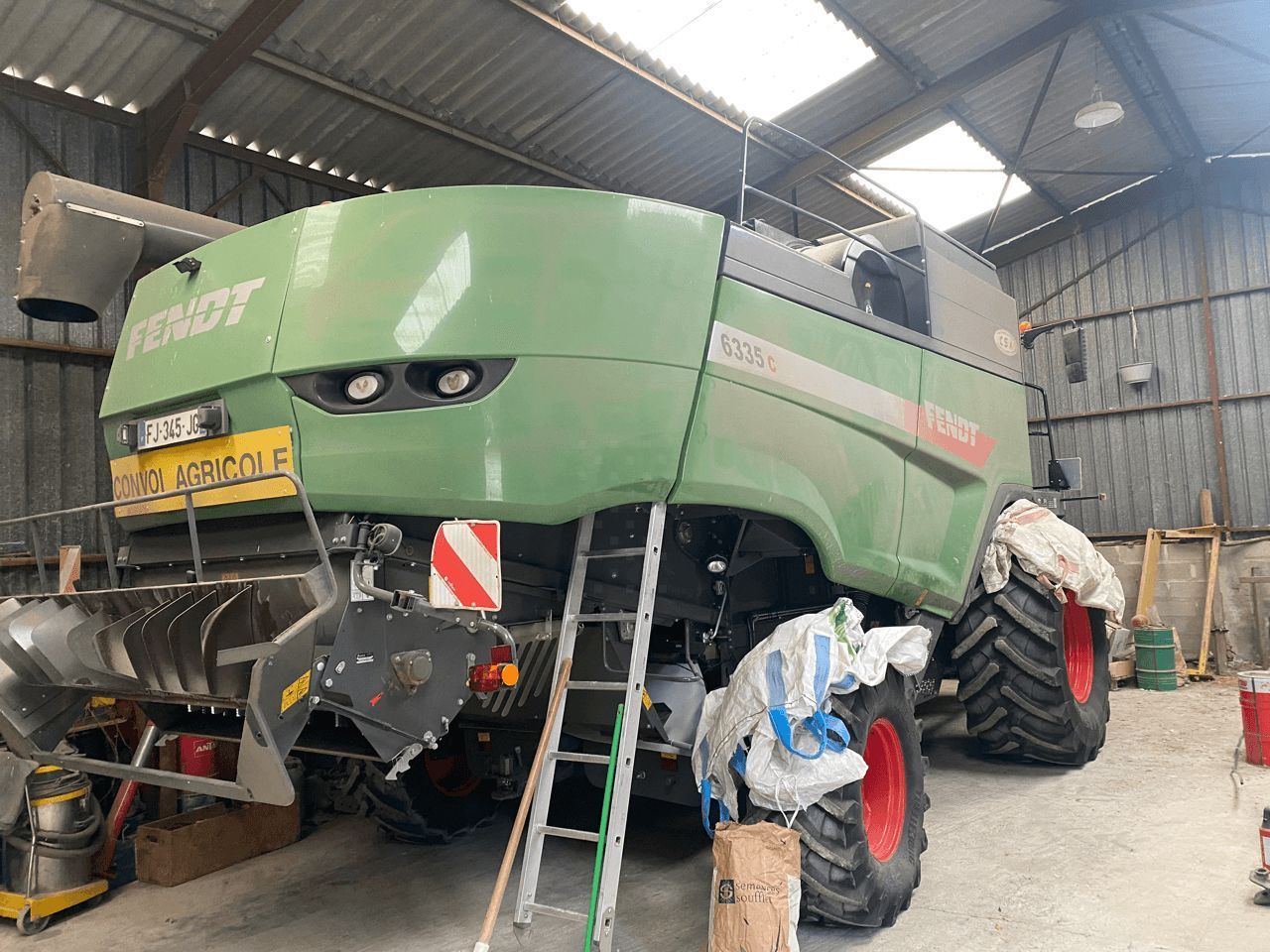 E-FARM: Fendt 6335 C - Cosechadora - id 6TE33IS - Año: 2015 - Horas: 1200,Francia