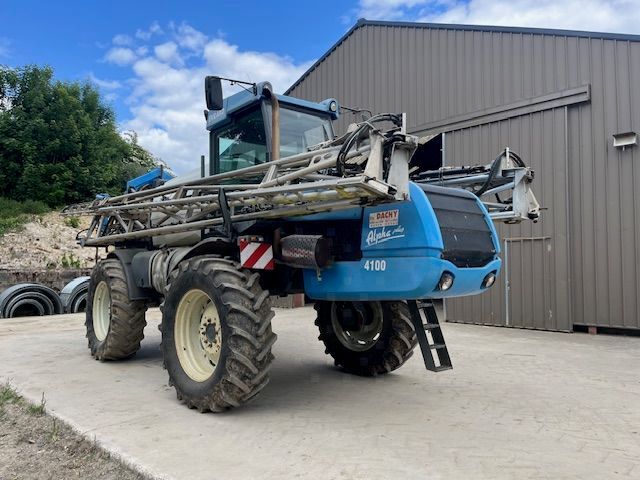 E-FARM: Evrard alpha 4100 - Sprayer - id AKTWSIT - €33,900 - Year of construction: 2006 - Engine hours: 6,000,France