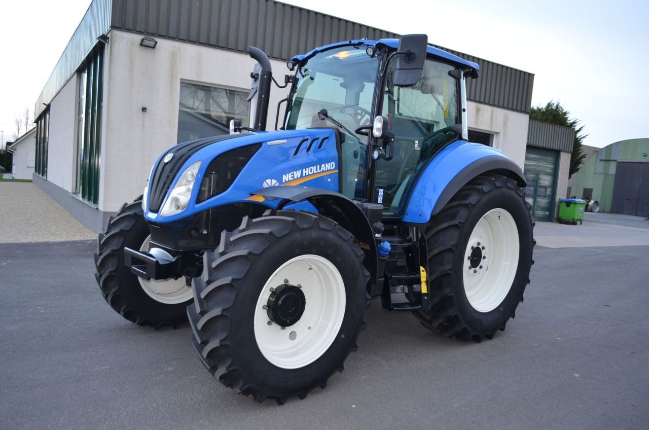 E-FARM: New Holland T5.120 - Tractor - id DIQPVSK - €59,000 - Year of construction: 2020 - Engine hours: 1,683,Engine power (HP): 120,Belgium
