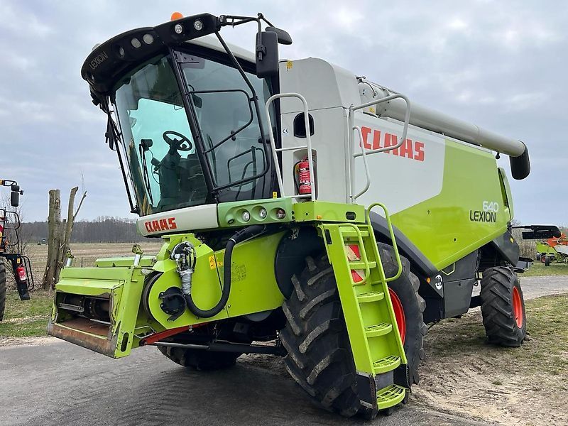 Claas Lexion 640 Kombajn zbożowy 109 000 €