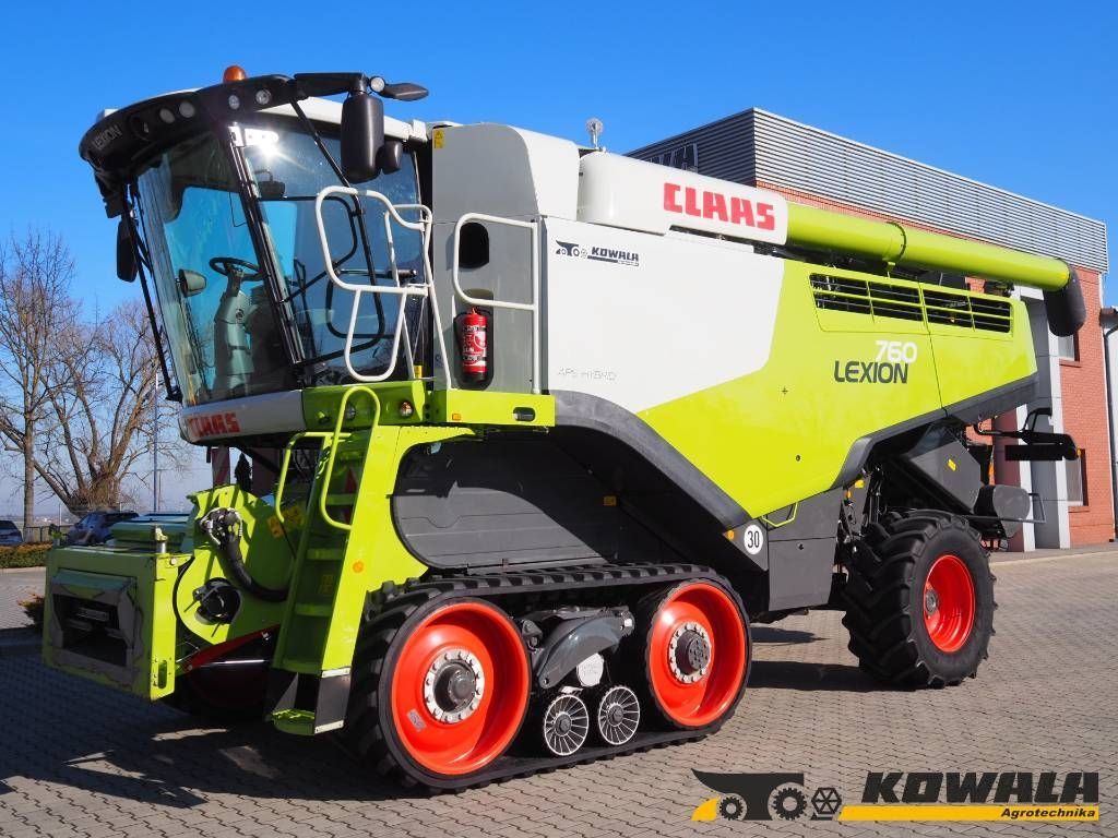Claas Lexion 760 Terra Trac Combine harvester €249,000