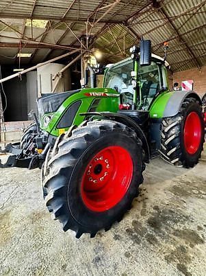 E-FARM: Fendt 724 Vario ProfiPlus - Trattore - id XJTGNIT - 209.000 € - Anno di costruzione: 2023 - Ore: 600,Potenza del motore: 241,Francia