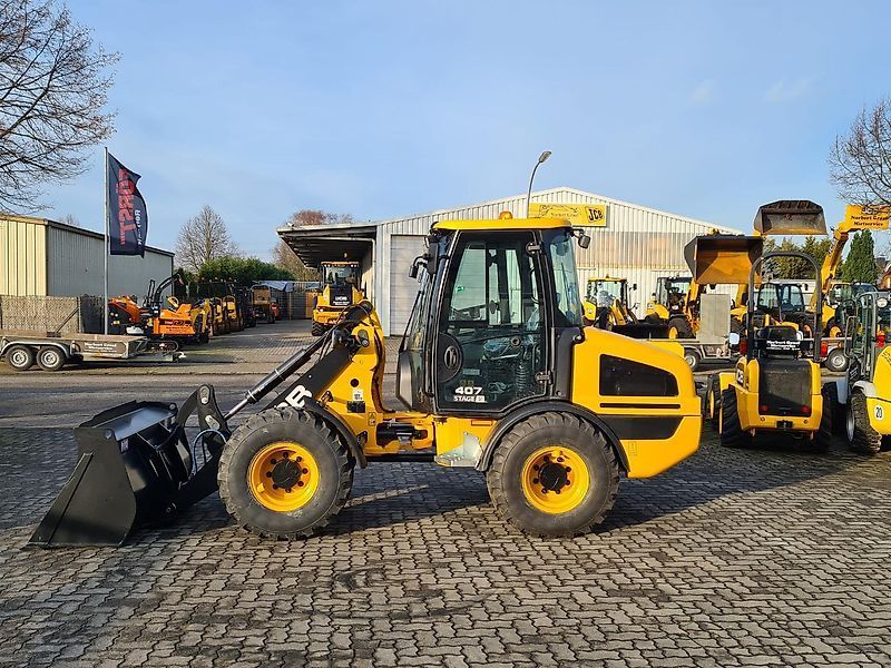 JCB 407 Wheel loader €41,800