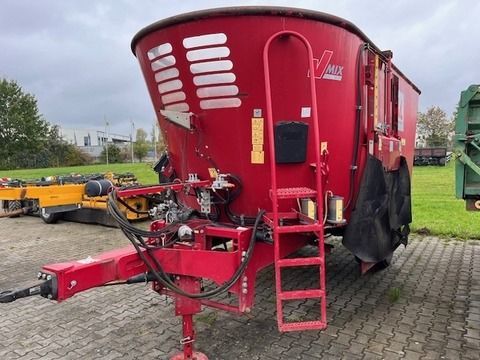 E-FARM: BVL v-mix plus futtermischwagen - Podavač směsi - id IPDLMMH - 14 000 € - Rok výroby: 2017 - Německo
