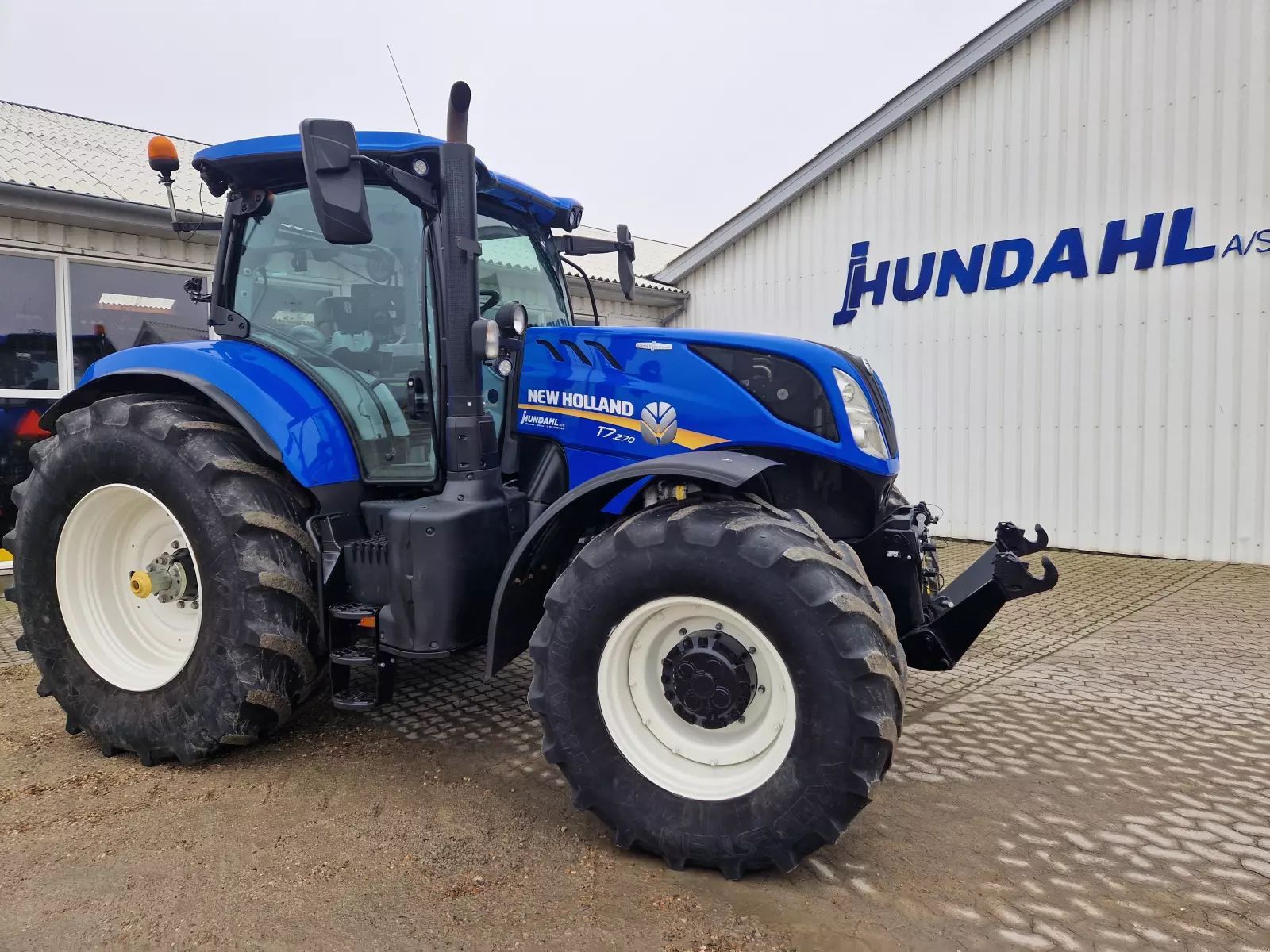 New Holland T7.270 AC Tracteur 115 777 €