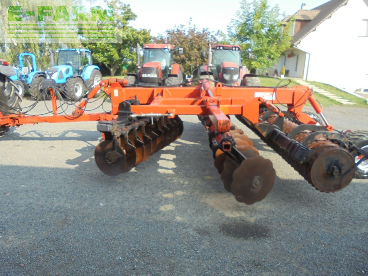 E-FARM: GREGOIRE BESSON boxr36 - Cultivator - id STCEQWN - €14,000 - Year of construction: 2007 - France