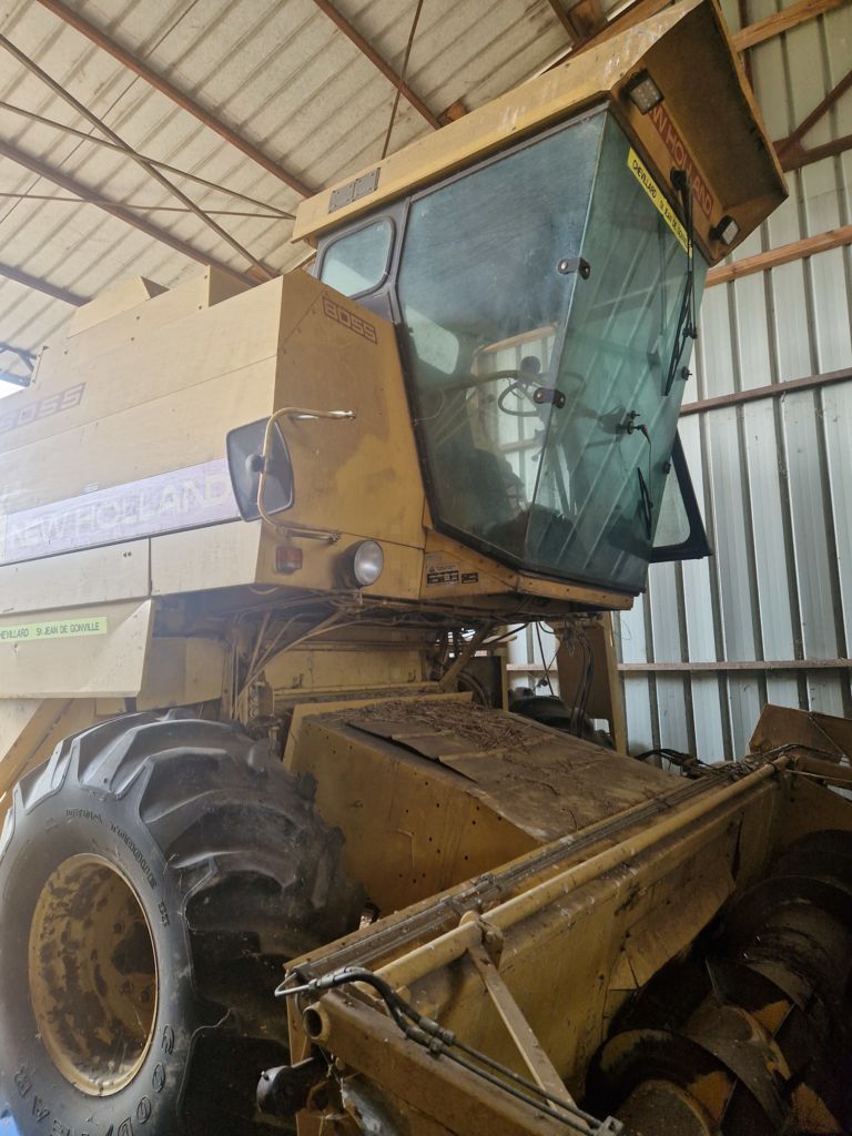E-FARM: New Holland Clayson 8055 - Cosechadora - id SEWNY8L - 15.000 € - Año: 1986 - Horas: 1420,Francia