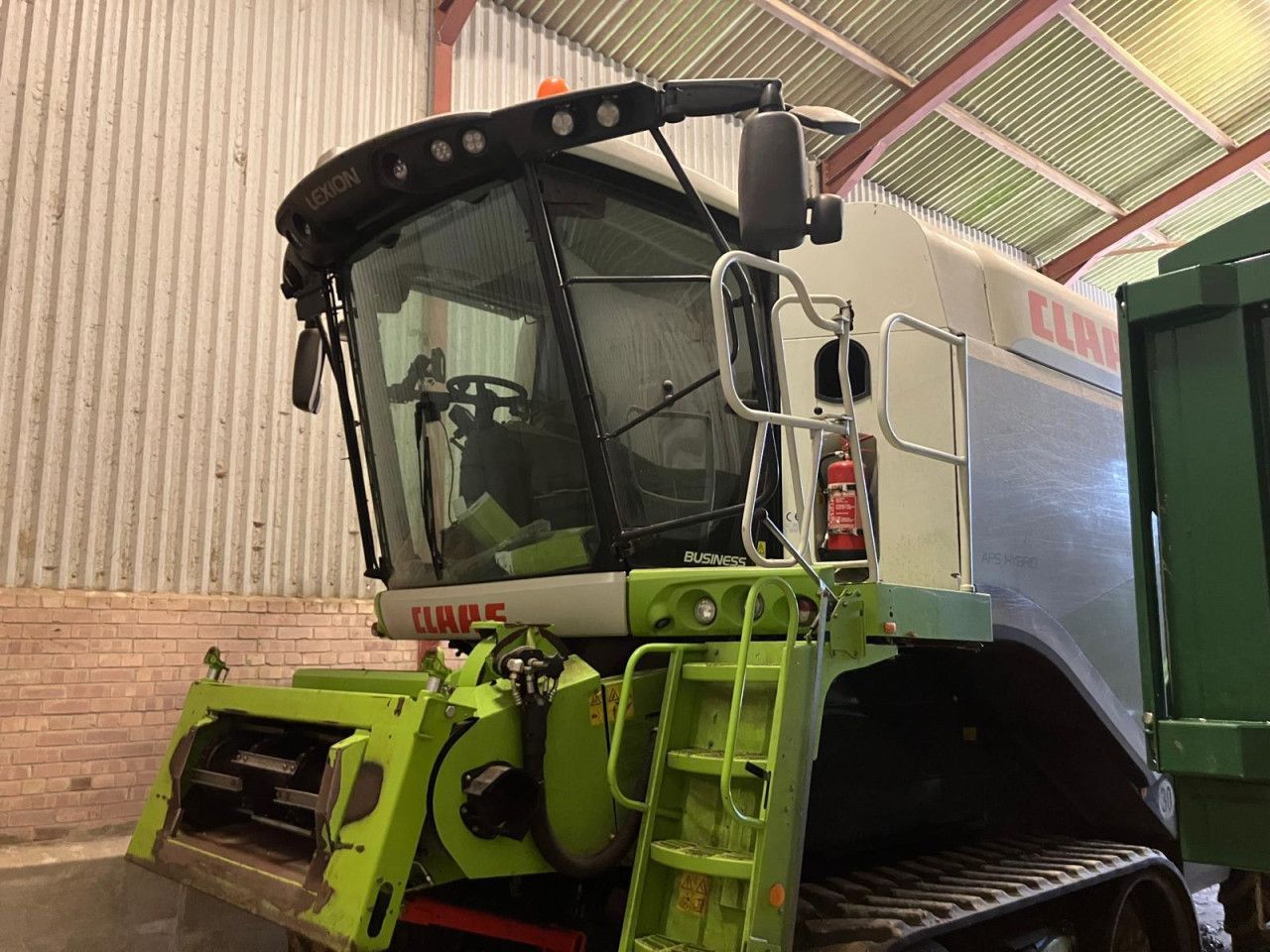 E-FARM: Claas Lexion 760 - Kombajn zbożowy - id VIIGKPY - 178 552 € - Rok produkcji: 2015 - Motogodziny: 2032,Zjednoczone Królestwo