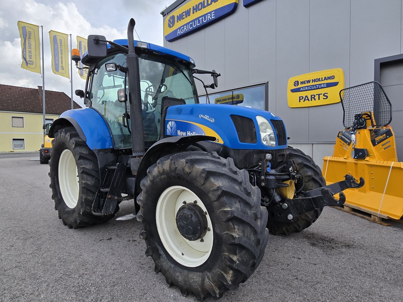 New Holland T 6080 Трактор 56 900 €