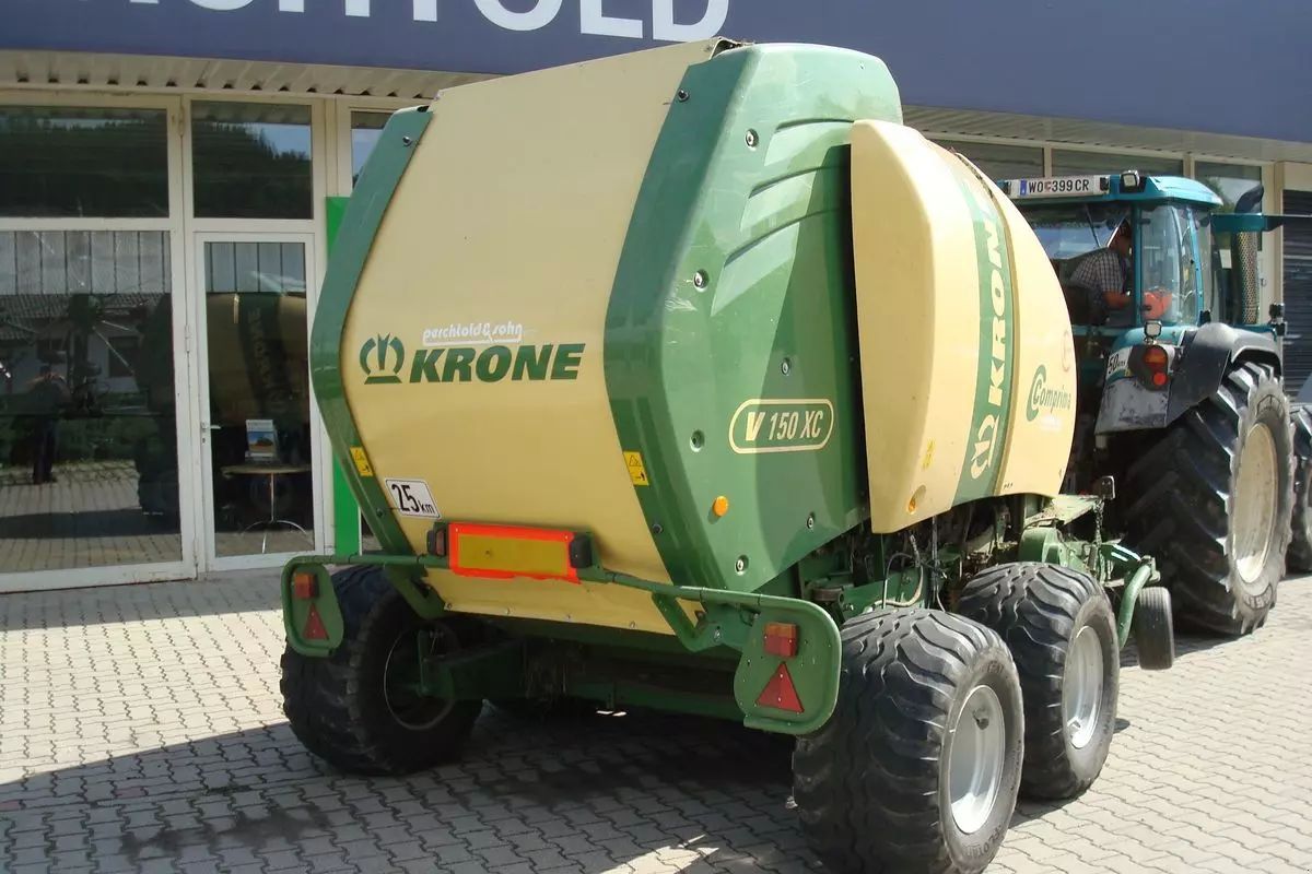 Krone Comprima V 150 XC X-treme Baler €34,956