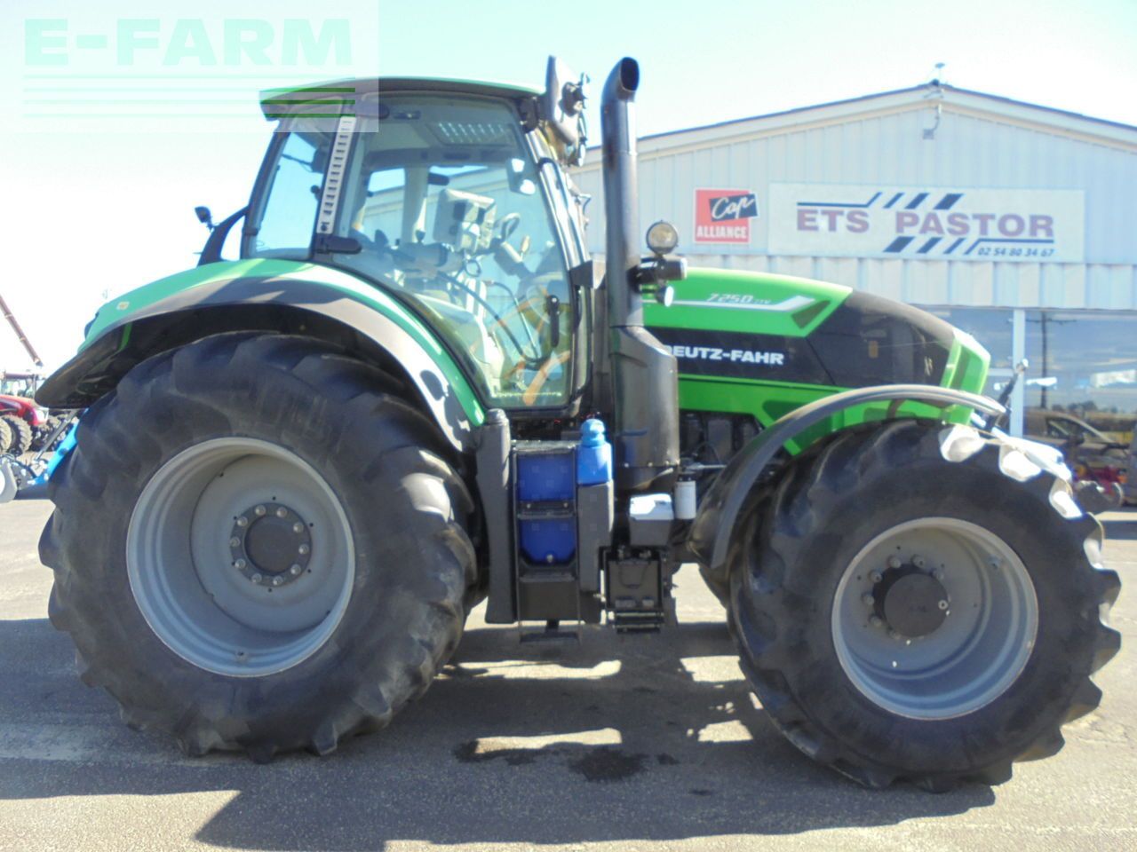 Deutz-Fahr Agrotron 7250 TTV Tractor €84,000