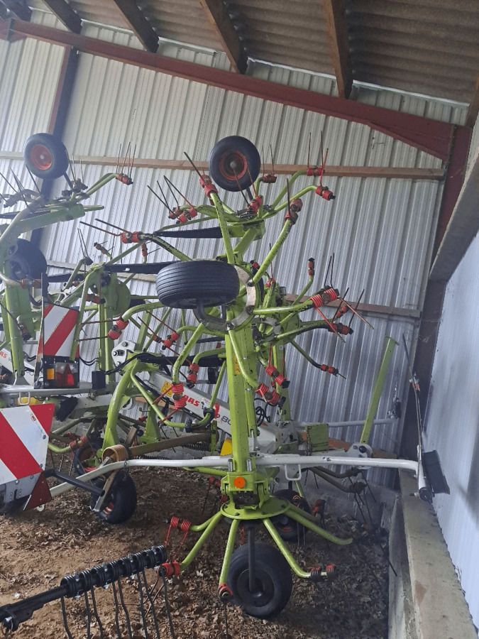 E-FARM: Claas Volto 800 - Voltafieno - id 76UXTFN - 7.000 € - Anno di costruzione: 2017 - Francia