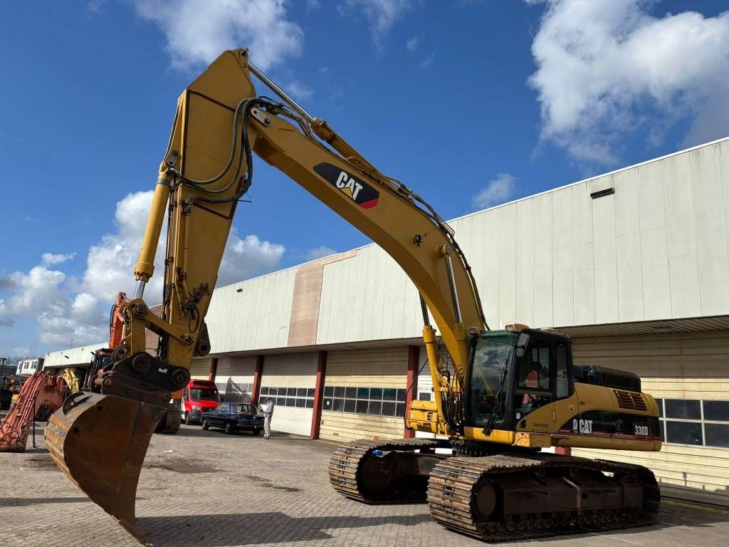 Caterpillar 330 d l Excavadora de orugas 67.800 €