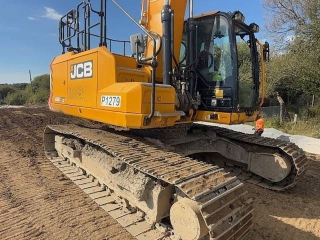 JCB 220x lc Koparka gąsienicowa