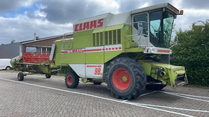 Claas Dominator 98 Kombajn zbożowy 24 500 €