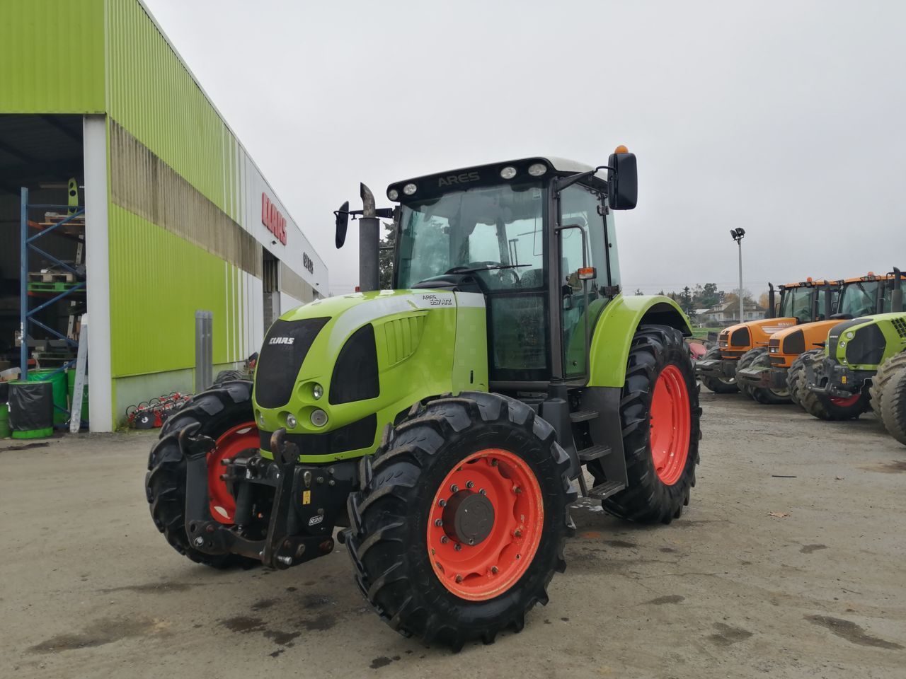 E-FARM: Claas Ares 657 ATZ - Tracteur - id IJRMRLX - 29 000 € - Année: 2007 - Lecture du nombre d'heure: 7 400,Puissance du moteur (chevaux): 125,France