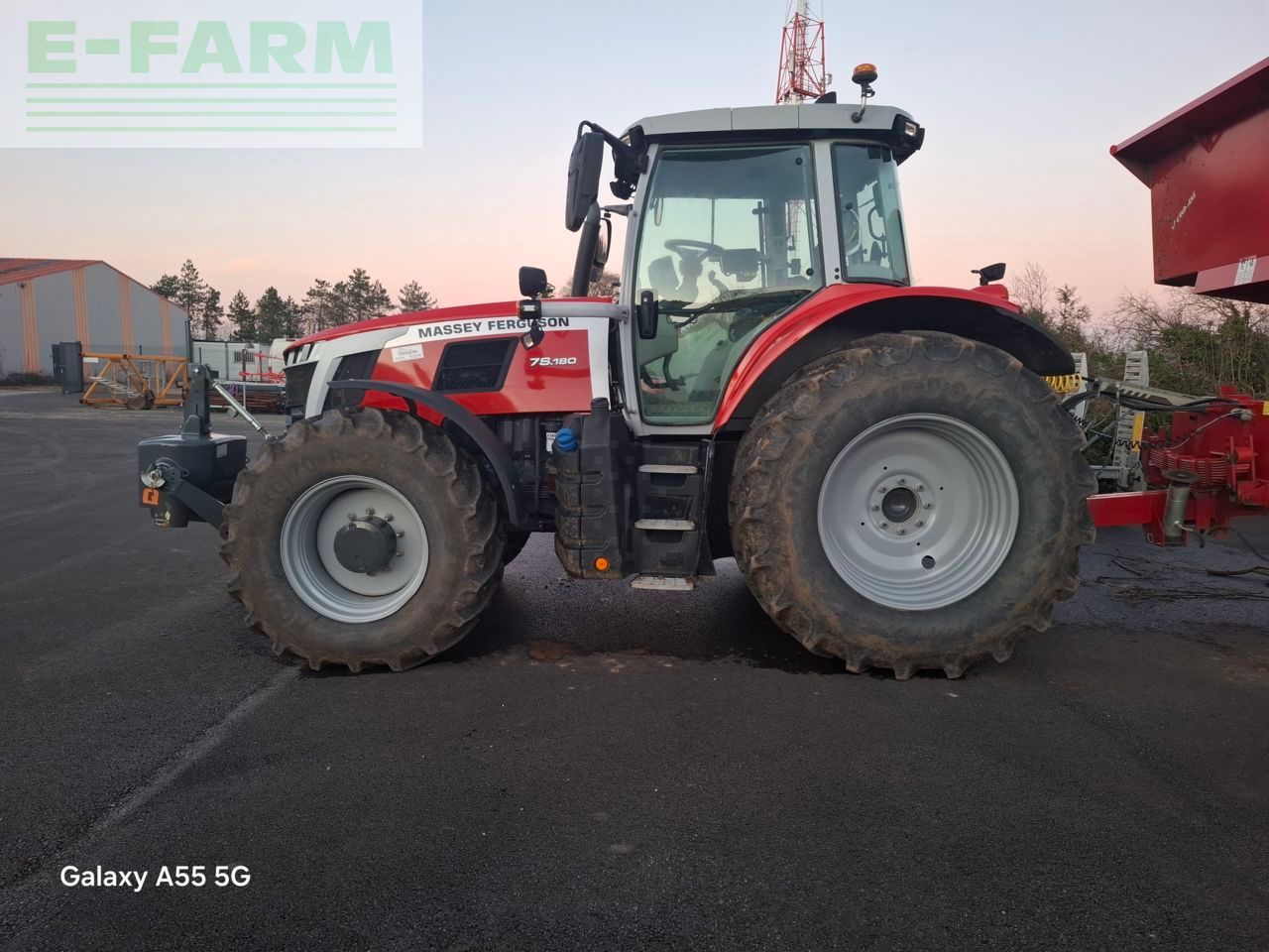 Massey Ferguson 7S.180 Traktor 120.000 €