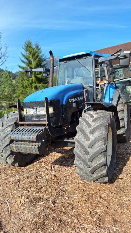 New Holland DT 8560 Traktor 29 917 €
