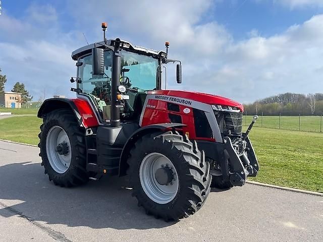E-FARM: Massey Ferguson 8S.245 Exclusive - Tractor - id 15QWYFI - Año: 2025 - Horas: 5,Potencia del motor: 245,Alemania