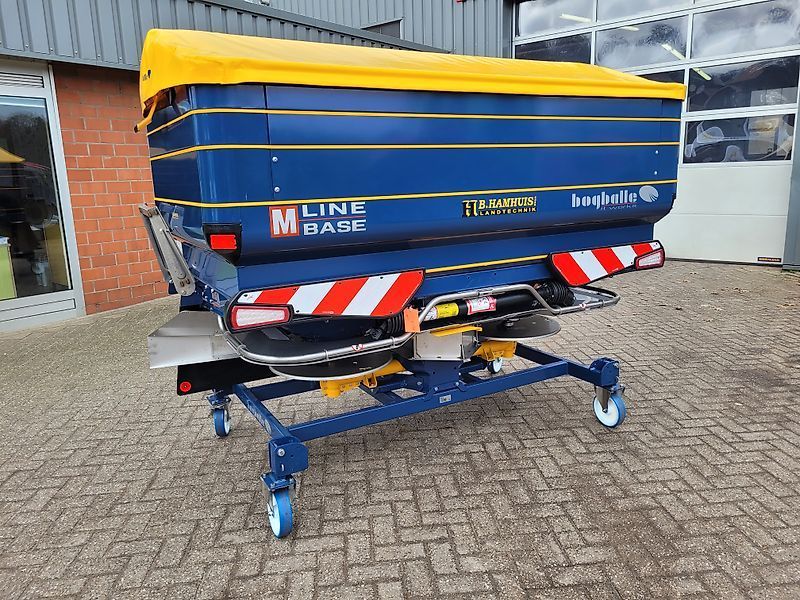 E-FARM: Bogballe m35w - Fertiliser spreader - id 2T7BIIY - €20,000 - Year of construction: 2023 - Germany