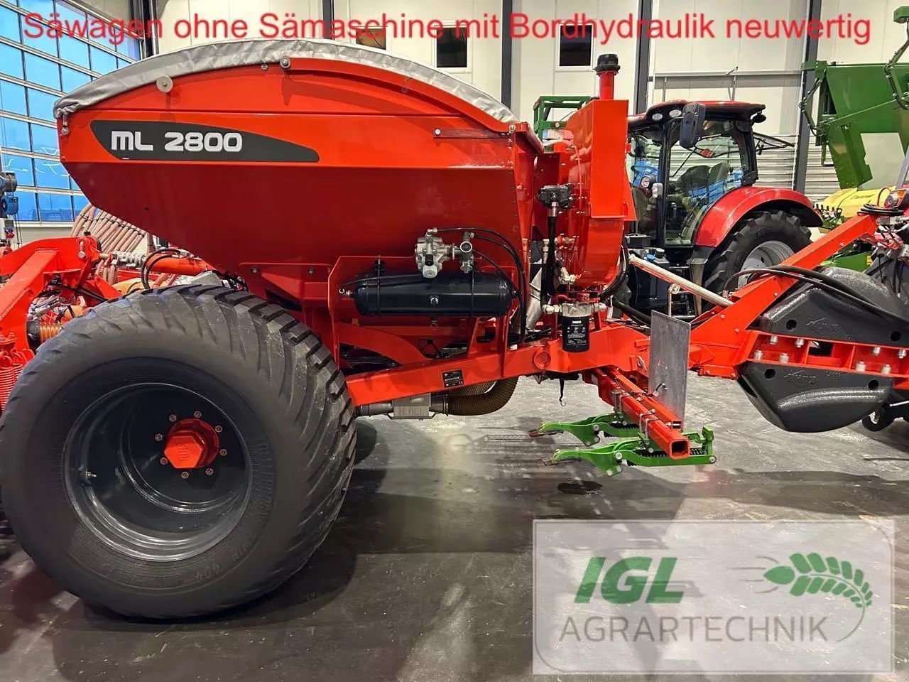E-FARM: Kuhn ml 2800 moduliner - Combinación de taladradoras - id PF4CFFA - 18.500 € - Alemania