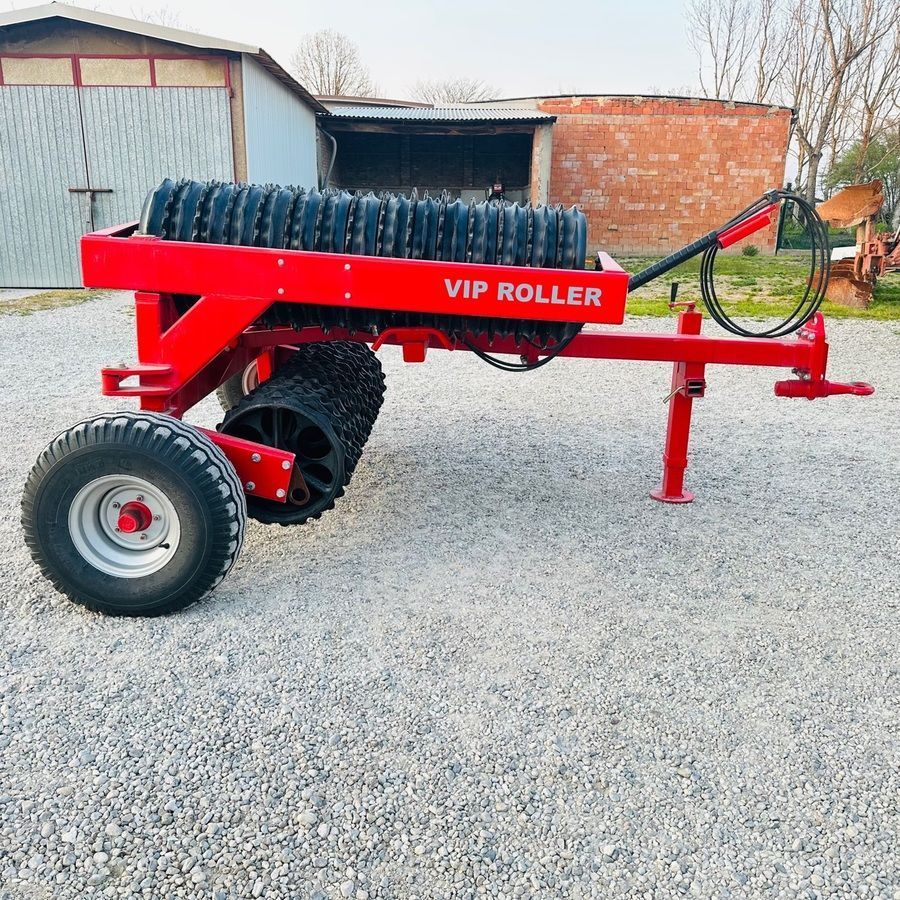 HE-VA vip roller Prasy i wały 8000 €