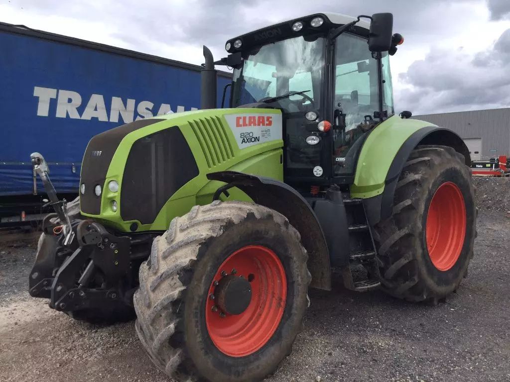 E-FARM: Claas Axion 820 - Tractor - id NUAF31J - €54,900 - Year of construction: 2012 - Engine hours: 4,250,Engine power (HP): 232,France