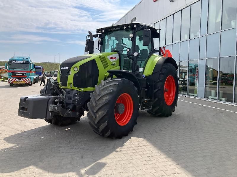 Claas Axion 870 Tractor €129,478
