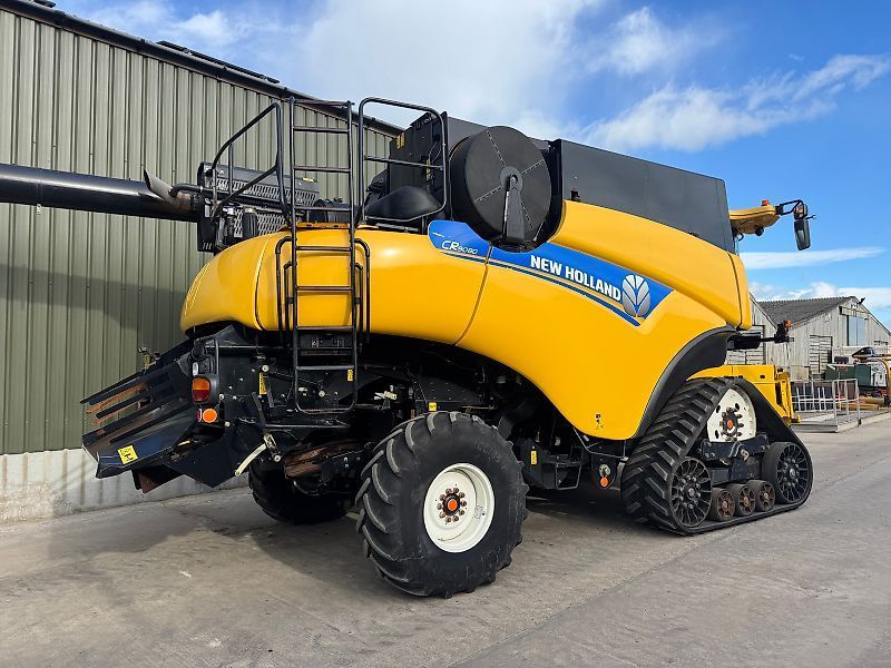 New Holland CR 9080 Cosechadora 86.067 €