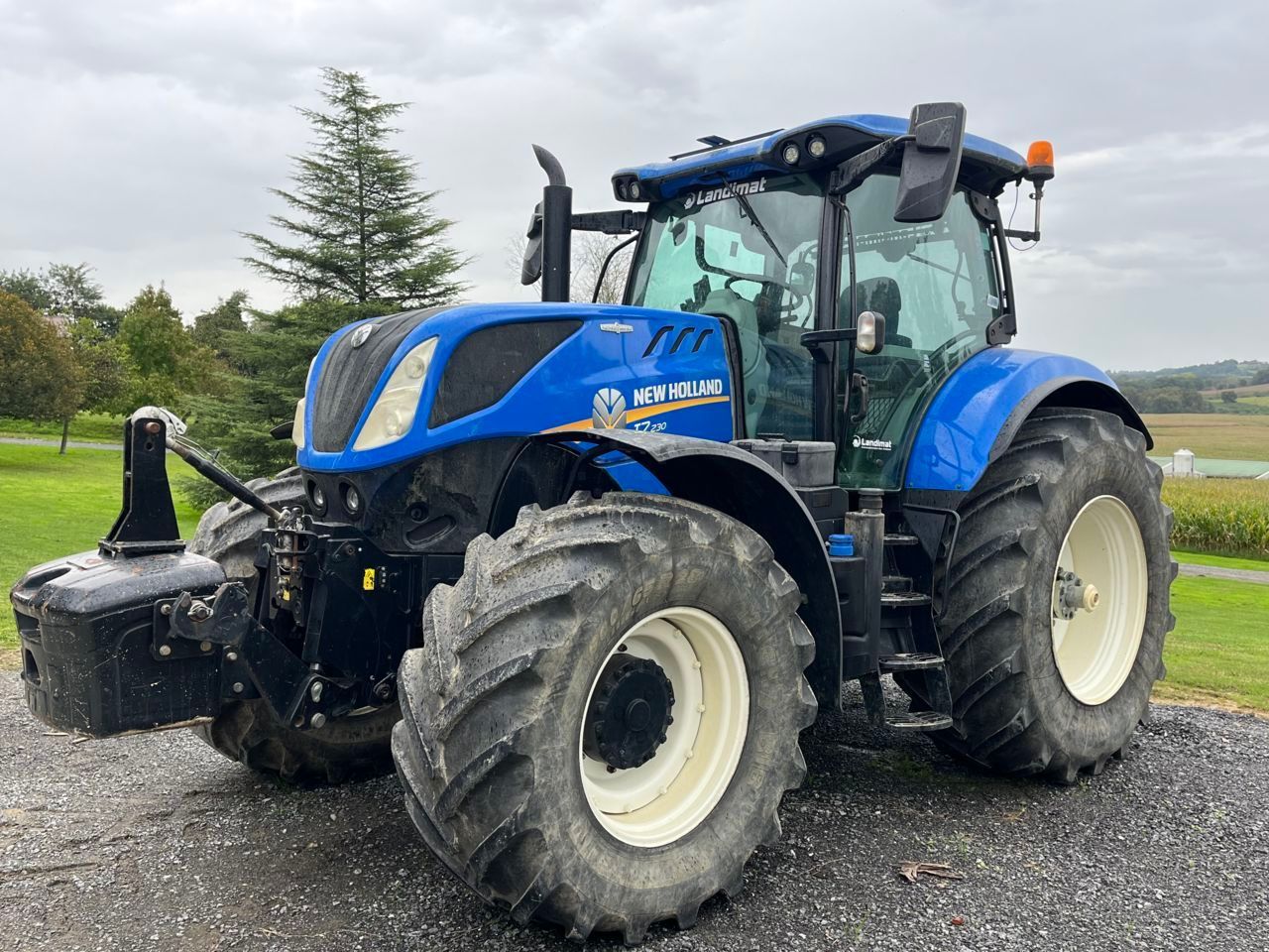 E-FARM: New Holland T7.230 - Traktor - id RHVZYHK - 91.000 € - Baujahr: 2019 - Abgelesene Motorstunden: 2.848,Motorleistung (PS): 200,Frankreich