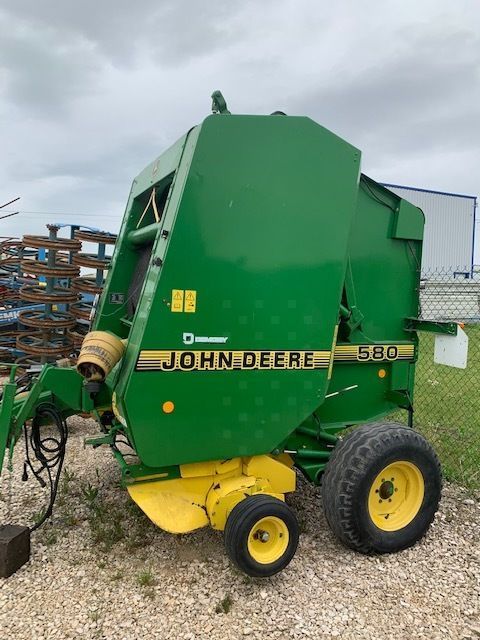 John Deere 580 Presă de balotat 6.000 EUR