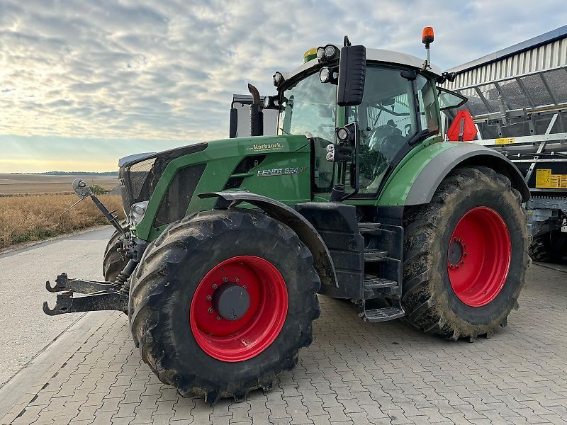 Fendt 824 Vario Tractor €81,332