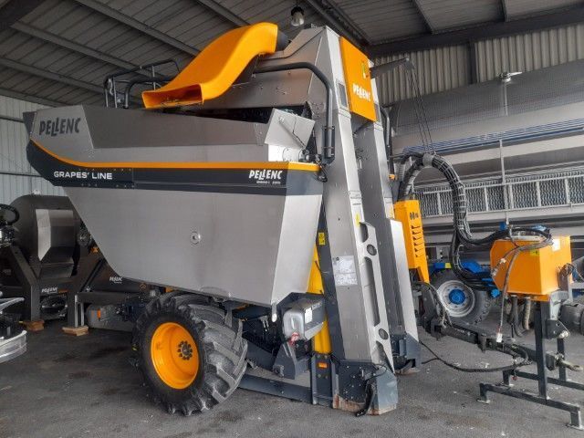 E-FARM: Pellenc grapes line 60 - Vendangeuse - id KYMKKPC - 69 500 € - Année: 2021 - France